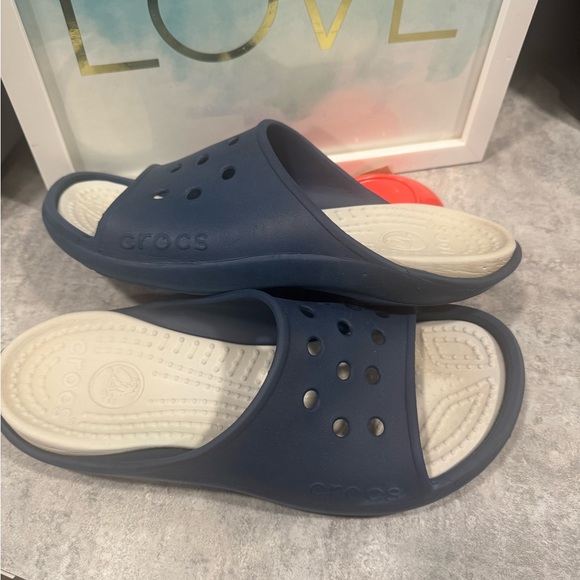 Crocs Baya II Slide Size Men's 10 Women's 12 Navy Blue Slip-On Shower Sandals - Picture 1 of 4